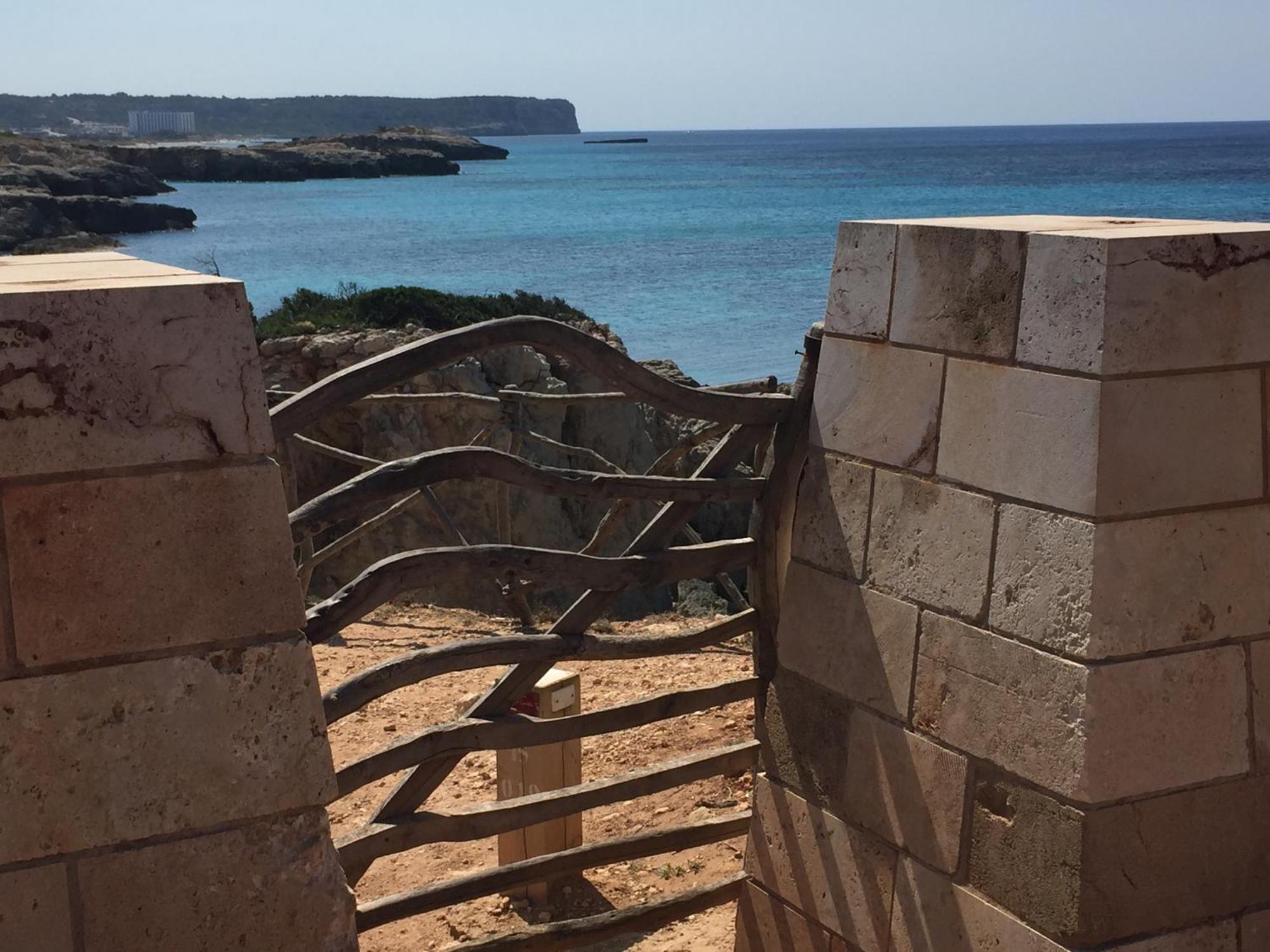 Sa Lluna إيز ميركاذال المظهر الخارجي الصورة